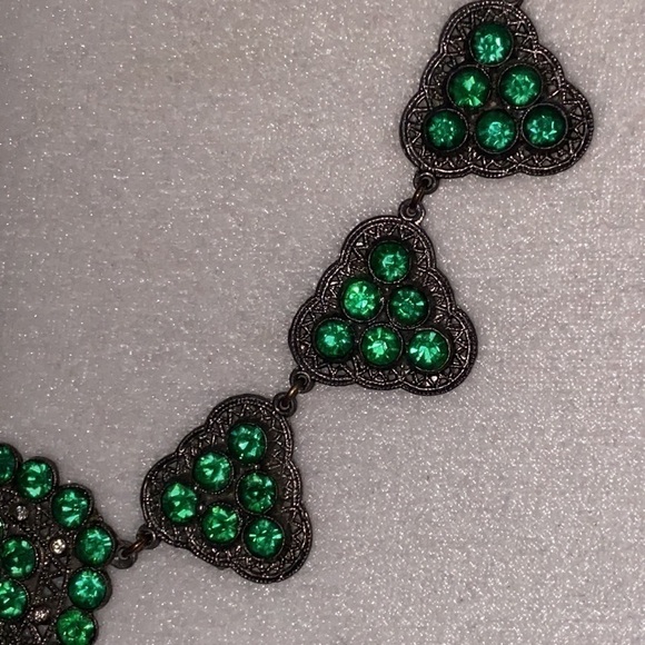 Emerald Green Rhinestone Filigree Vintage Necklace Christmas Party - Picture 12 of 16